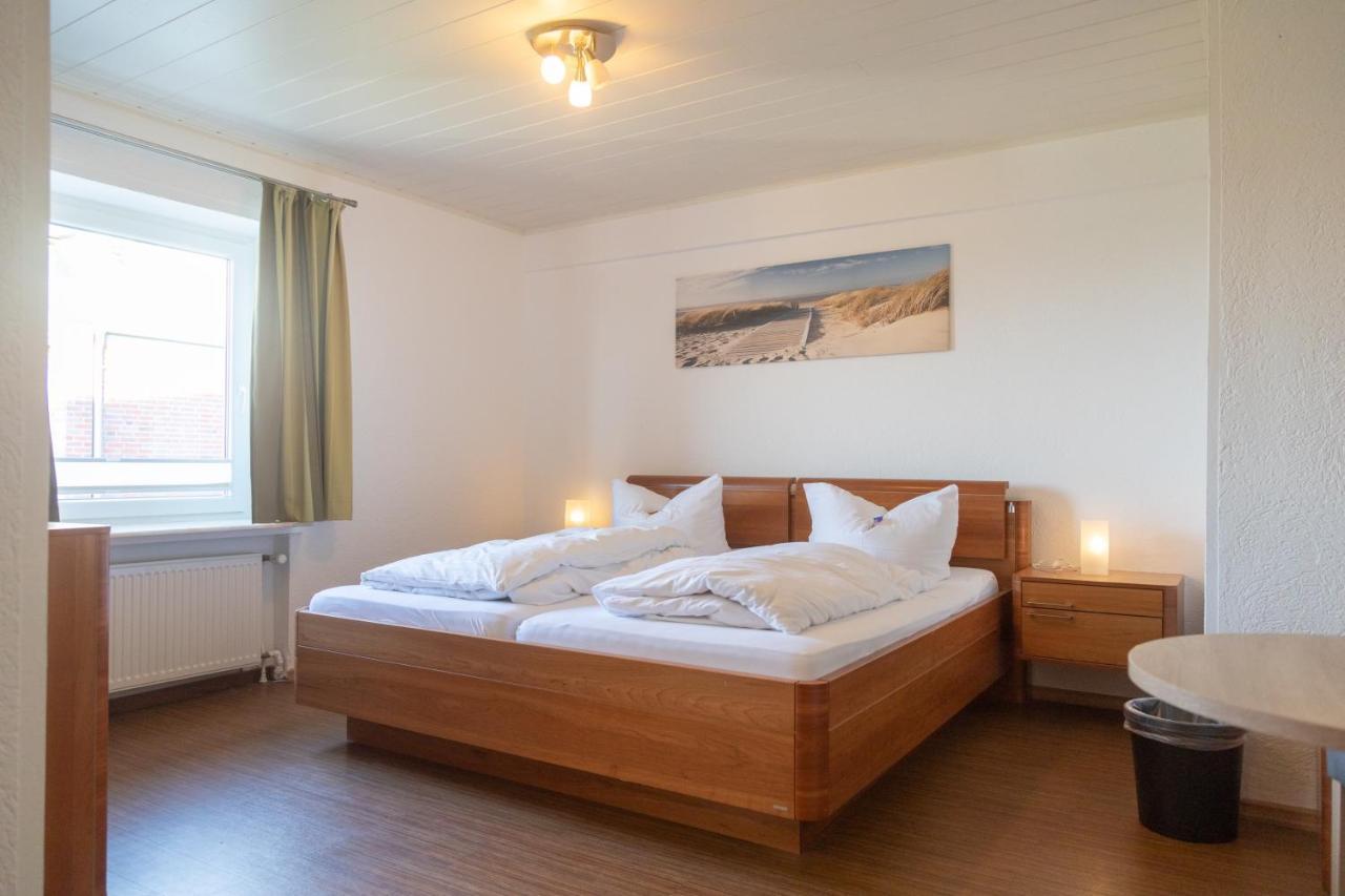 Heeren'S Hotel Garni Bensersiel Extérieur photo